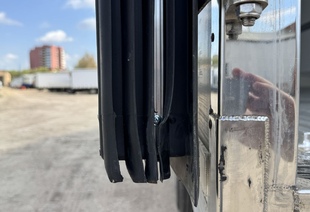 HINO 700 (МРМ 18т) ИЗОТЕРМИЧЕСКИЙ ФУРГОН 9,2м С/П 60/80